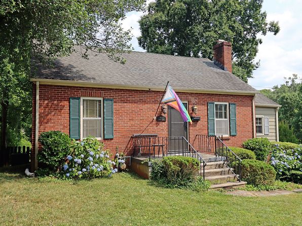 1412 Cherry Ave