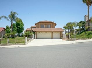 16974 Canyon Creek Cir, Riverside, CA 92503