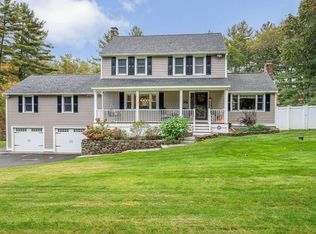 12 Winding Hollow Rd, Hudson, NH 03051