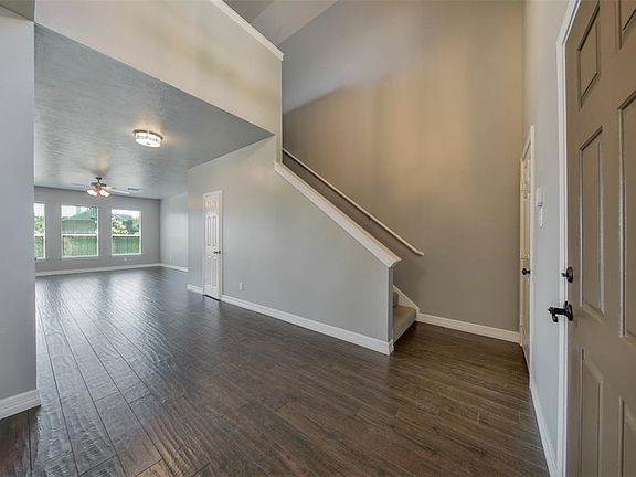 3rd image of 21423 Grand Hollow Ln