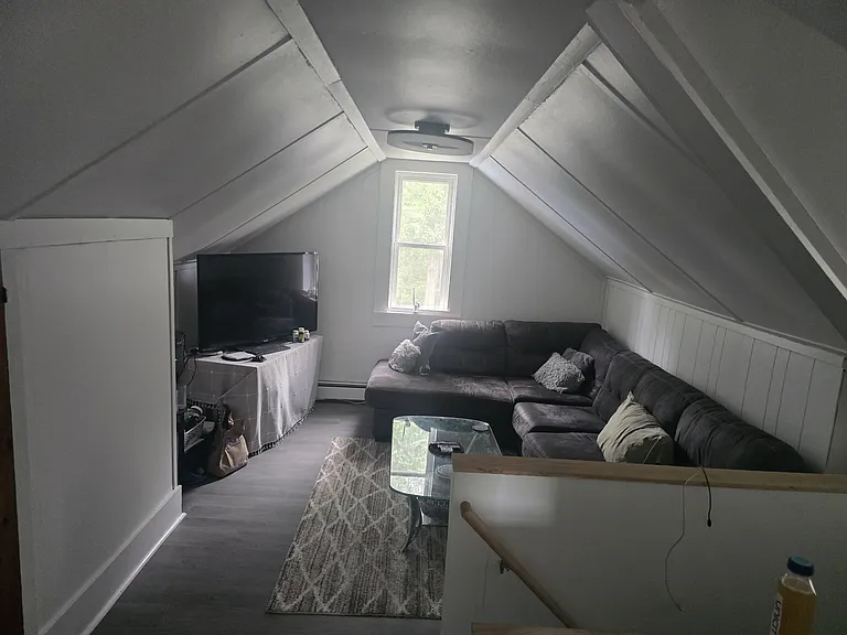 1213 Union Ave #B — Photo 2