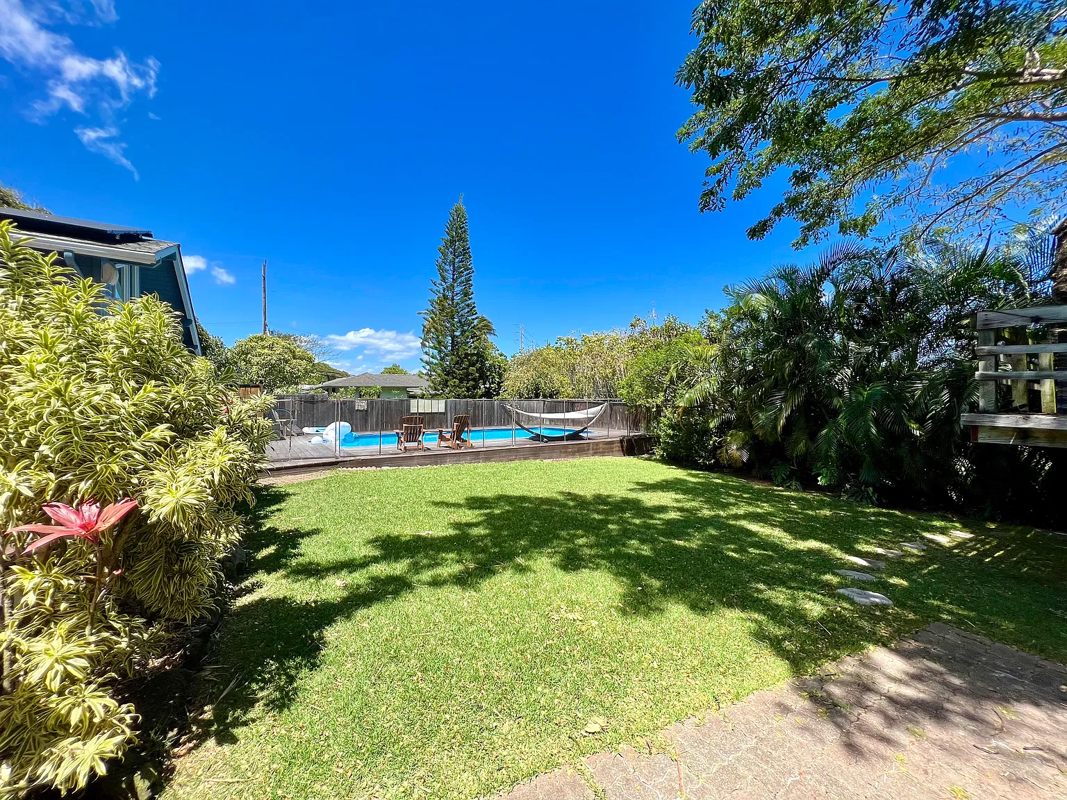 4 bed, 2700 sqft, $6,700 — Photo 3