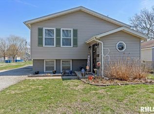 1136 N Indiana Ave, Springfield, IL 62702