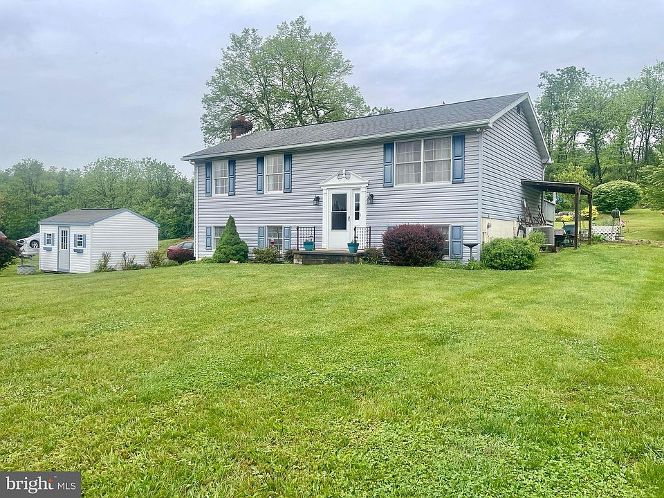1st image of 27 Canterbury Dr