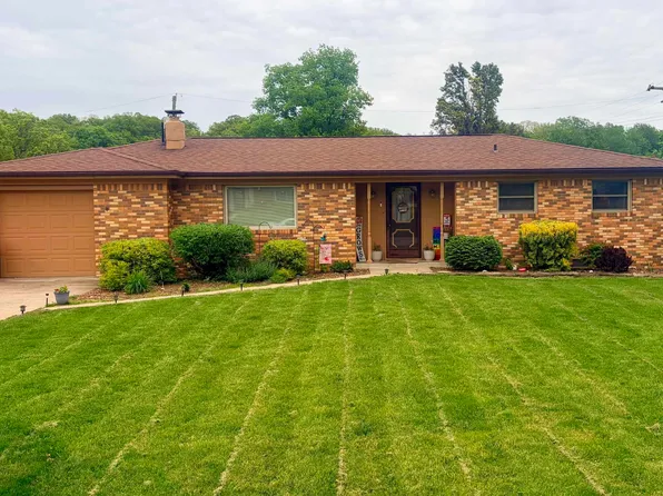 1101 Mitchell Ave, Monticello, IN 47960