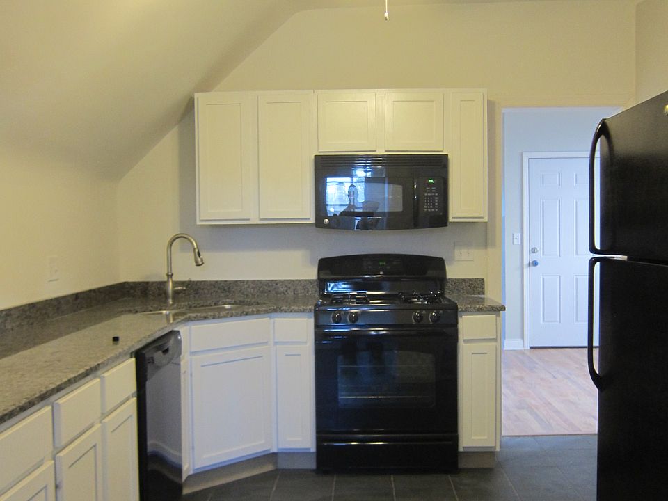 1st image of 3112 W Diversey Ave #3