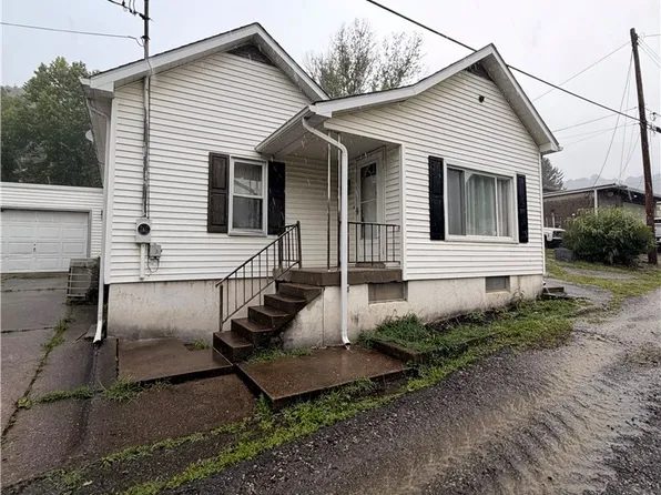 54960 Maple Ave, Bridgeport, OH 43912