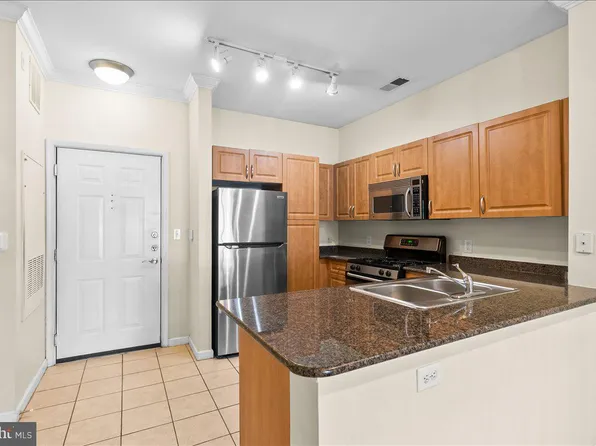 12913 Centre Park Cir APT 103, Herndon, VA 20171