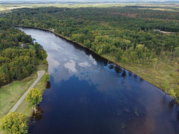 2nd image of River Dr