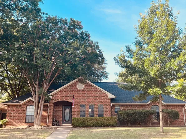 1500 Pickwick Ln, Denton, TX 76209