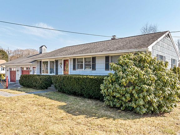 4th image of 34 Indian Acres Drive