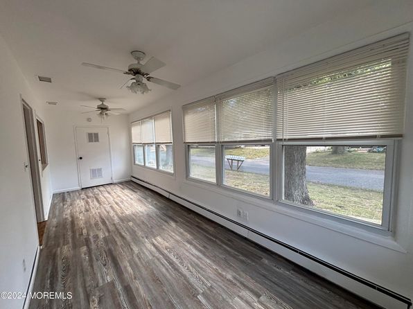 8 Cypress Street UNIT B, Manchester, NJ 08759