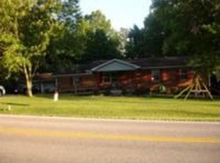 5510 Caneyville Rd, Morgantown, KY 42261