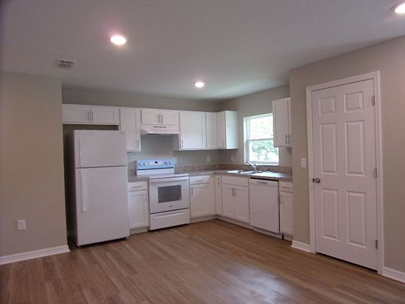 5th image of 1141 Jewel Ave