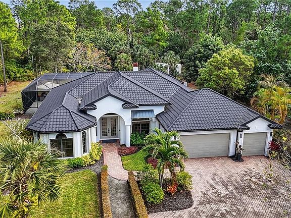 3rd image of 2360 19th ST SW