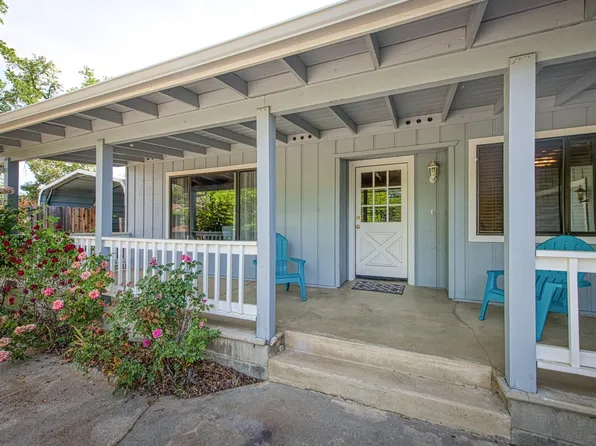 40801 Goldside Dr, Oakhurst, CA 93644