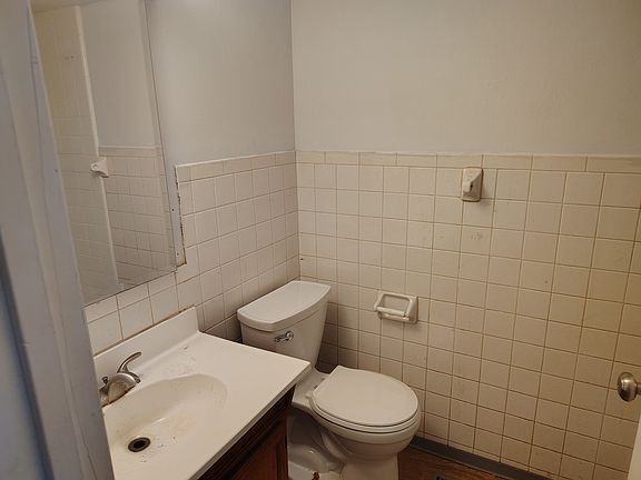 5th image of 2140 La Mar Ave #1