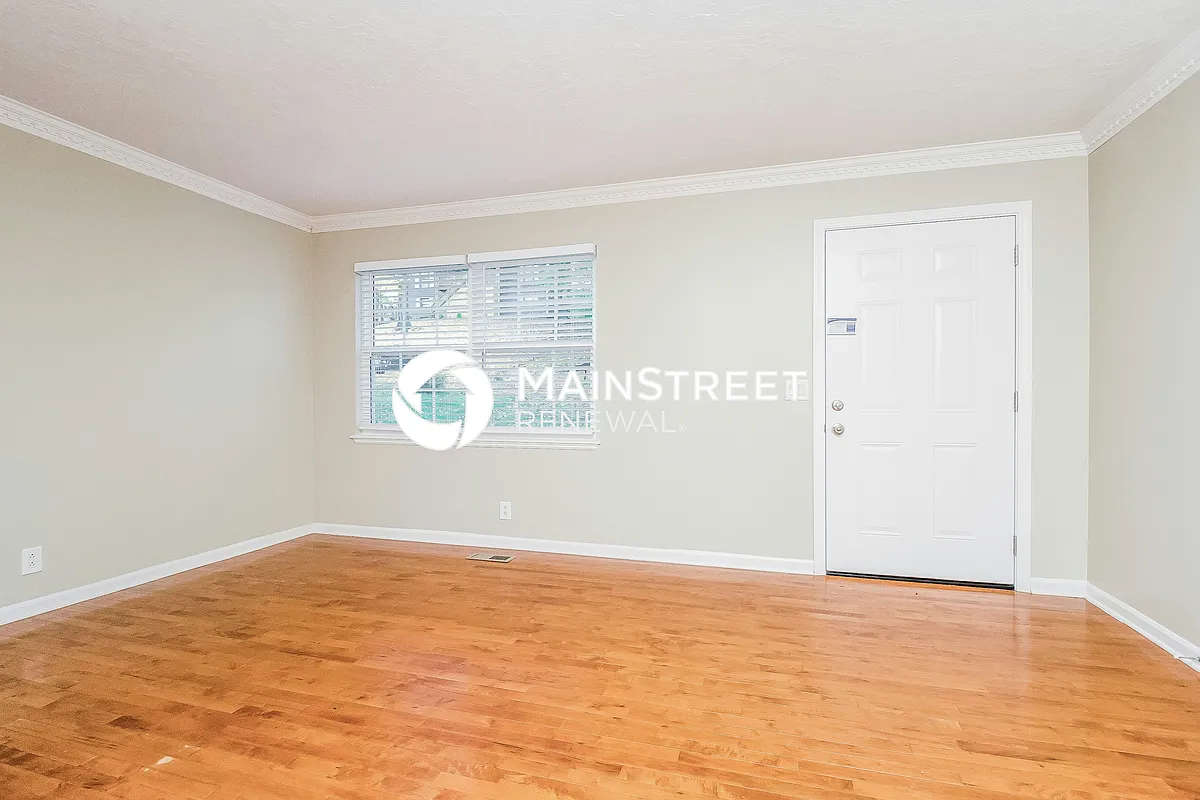Living Room - 1132 Jacksons View Rd