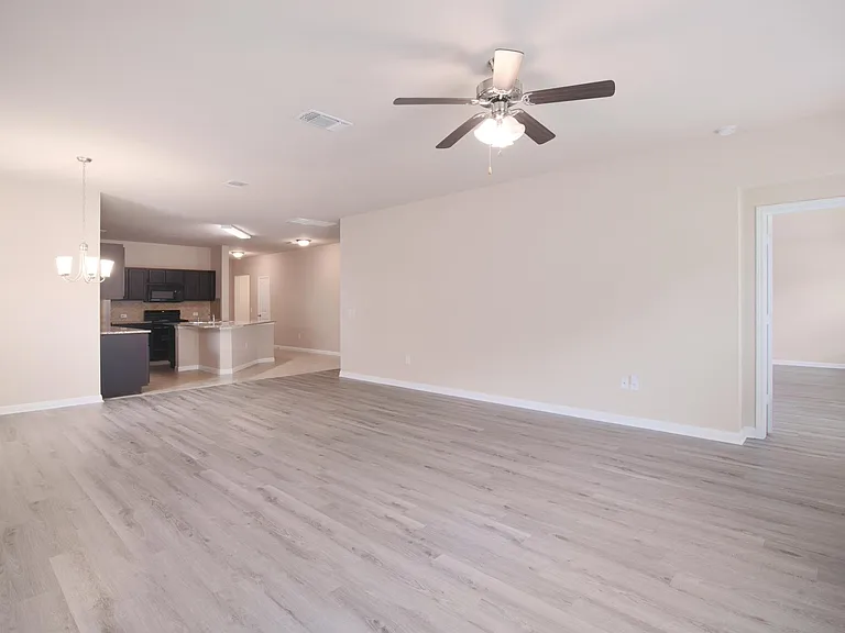 11301 Dawes Pl — Photo 8