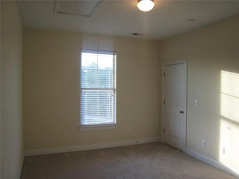 2860 Evan Manor Ln — Photo 15