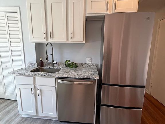 2nd image of 526 Kenyon St NW APT 201