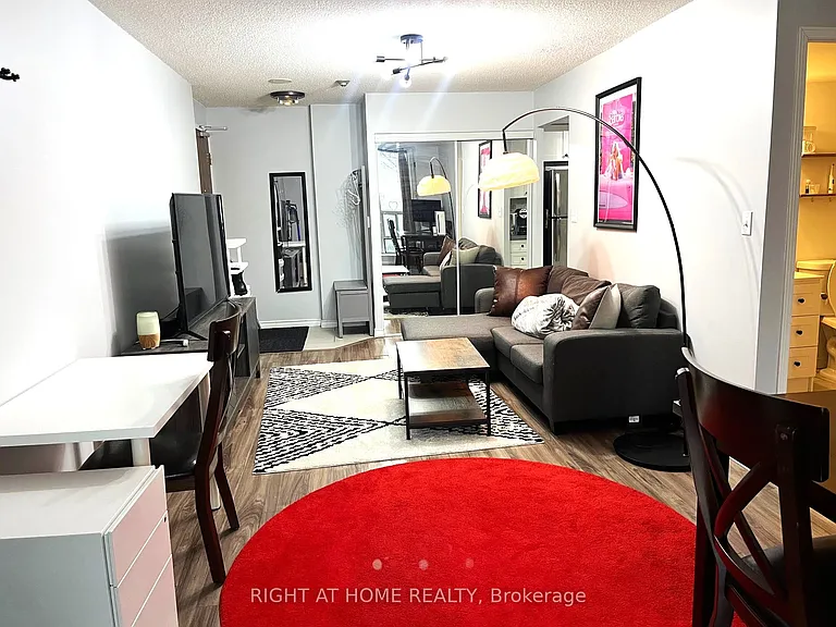 3 Pemberton Ave #401 — Photo 7