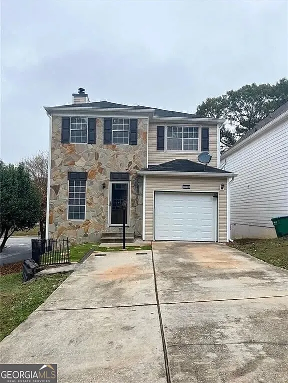 3 bed, 2.5 bath, 2300 sqft, $1,900 — Photo 1