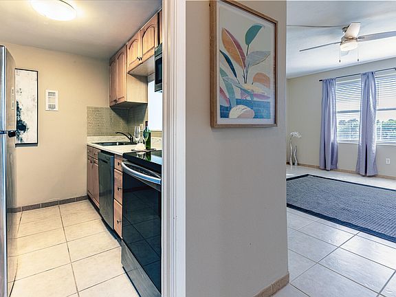 4th image of 55 Sea Park Blvd APT 414