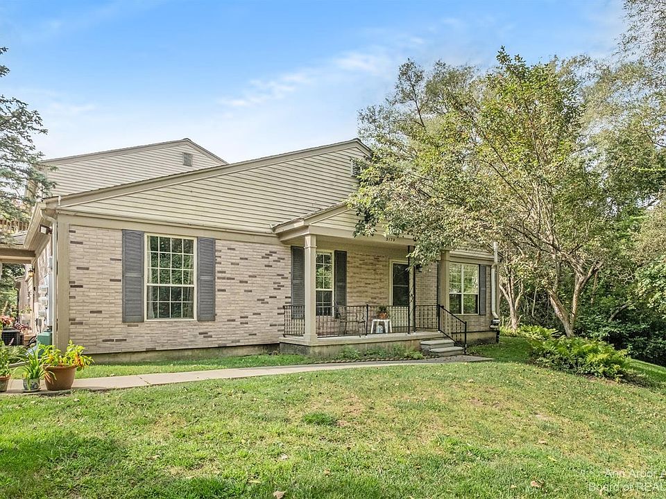 1st image of 3179 Birch Hollow Dr