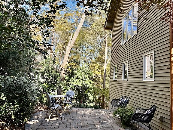2nd image of 108 Rose Ln