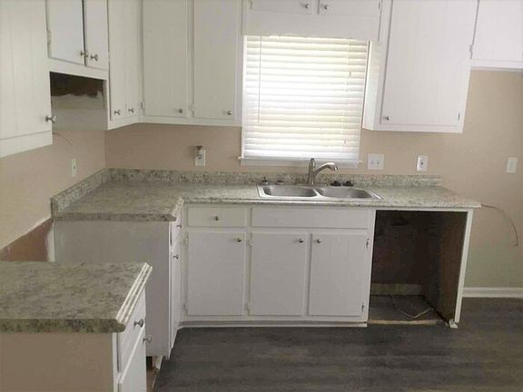 3rd image of 1989 Winding Creek Ln SW