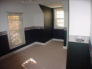3rd image of 608 N Green St