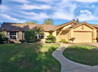 1806 E Hillcrest Dr, Visalia, CA 93292