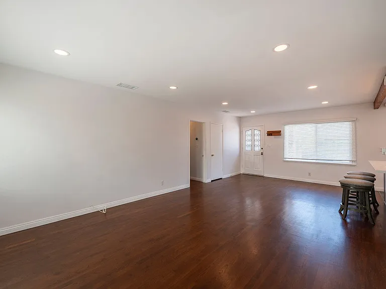 5348 W 142nd Pl — Photo 6