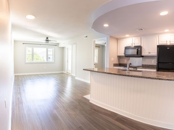 201 Coastal Point Dr #301