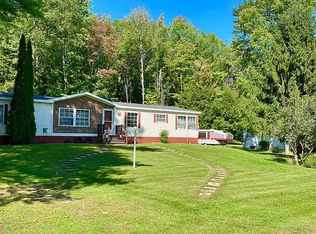 103 Lathrop Ln, Gloversville, NY 12078
