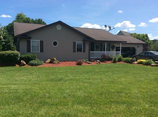 4 Orchard Rd Lakehouse, Loogootee, IN 47553