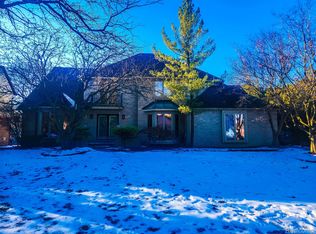 265 Avalanche Dr, Rochester Hills, MI 48309