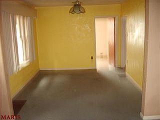 1st image of 5646 Park Ln
