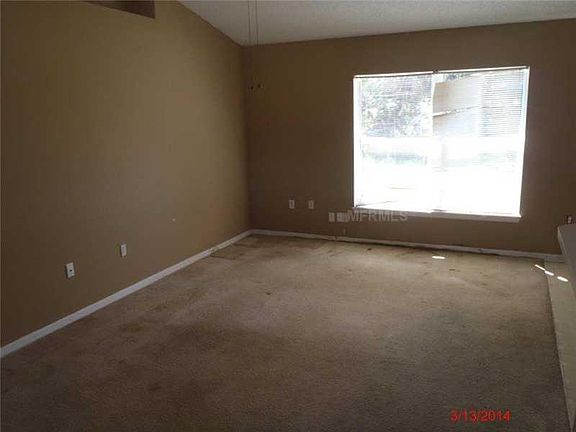 5th image of 154 Larchmont Dr