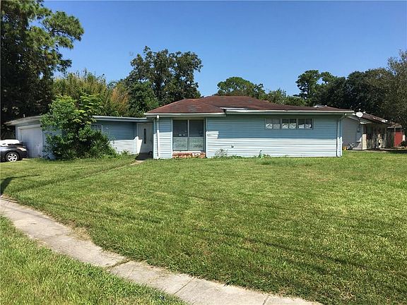 5th image of 10901 Dreux Ave