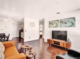 27 NW 41st St, Miami, FL 33127