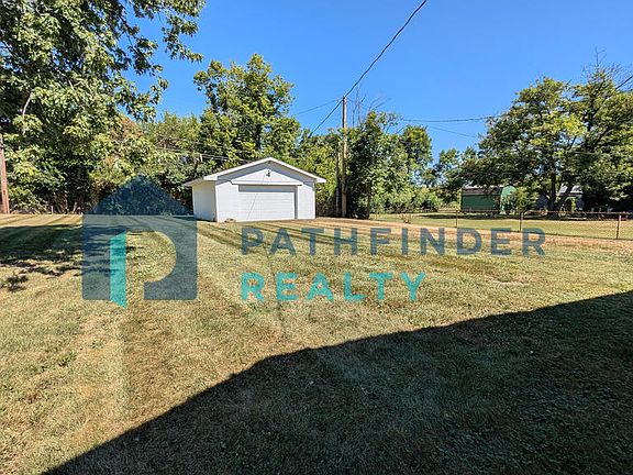 3rd image of 311 Dean Dr