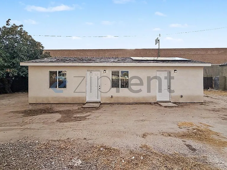 872 W 18th St #874 — Photo 10