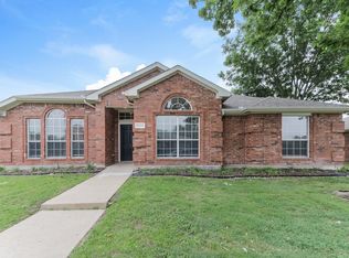 2524 Hackberry Crk, Mesquite, TX 75181