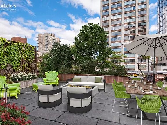 2nd image of 360 E 72nd St #1804/1904