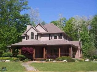 6820 Serenity Ln, Saint Clair, MI