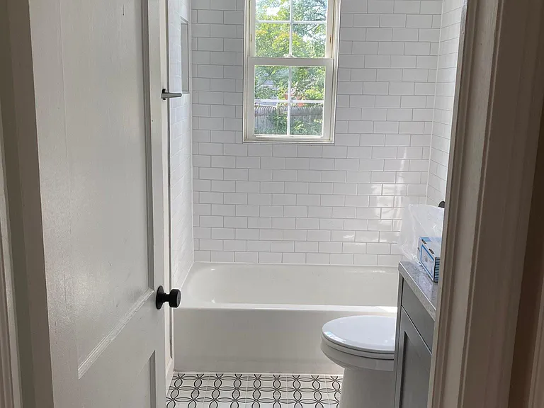 2514 S Kenwood St — Photo 7