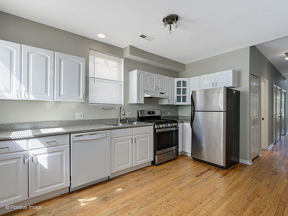 5th image of 1643 W Le Moyne St #3