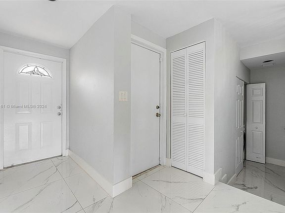 3rd image of 878 NW 81st Way